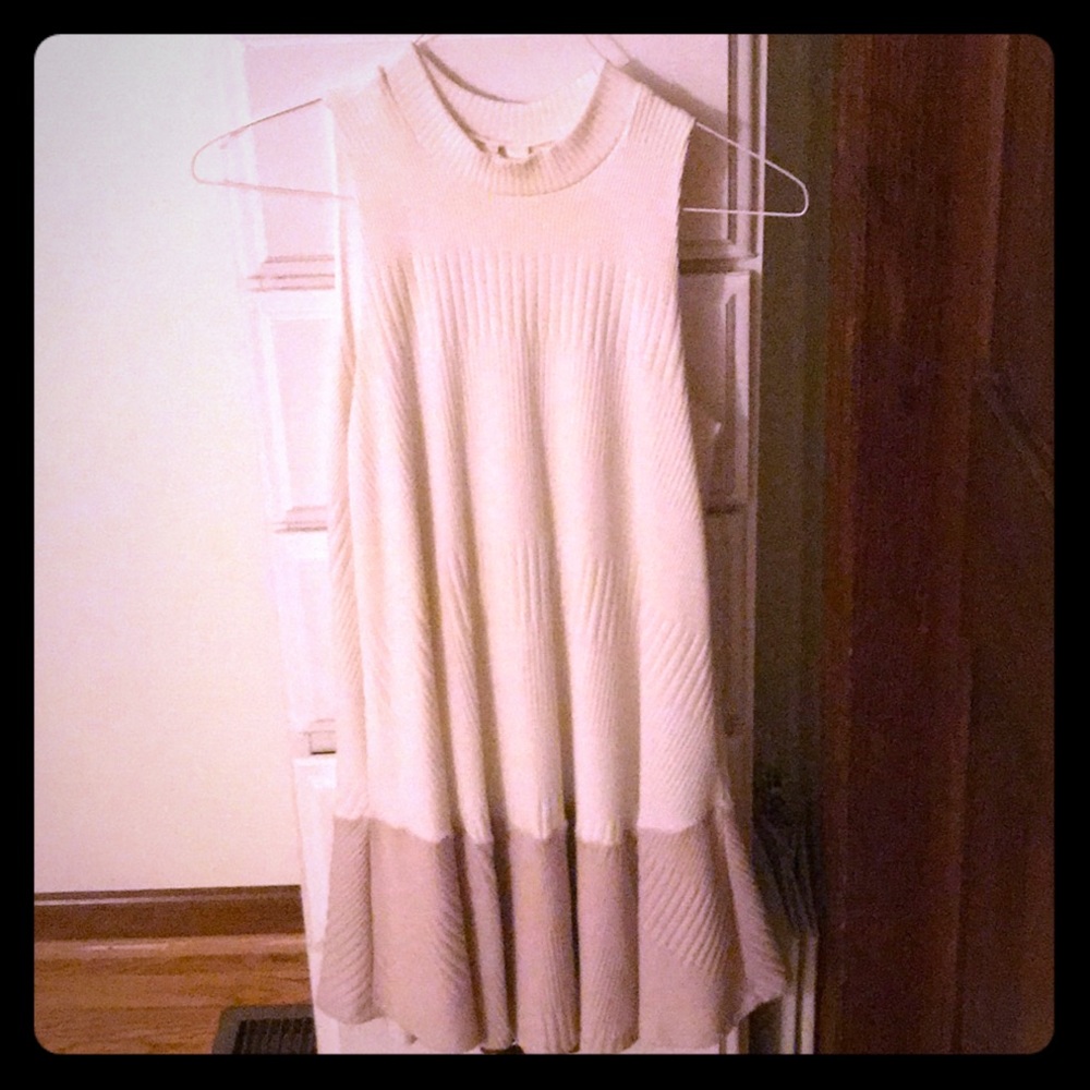 Dress - Picture 1 of 1